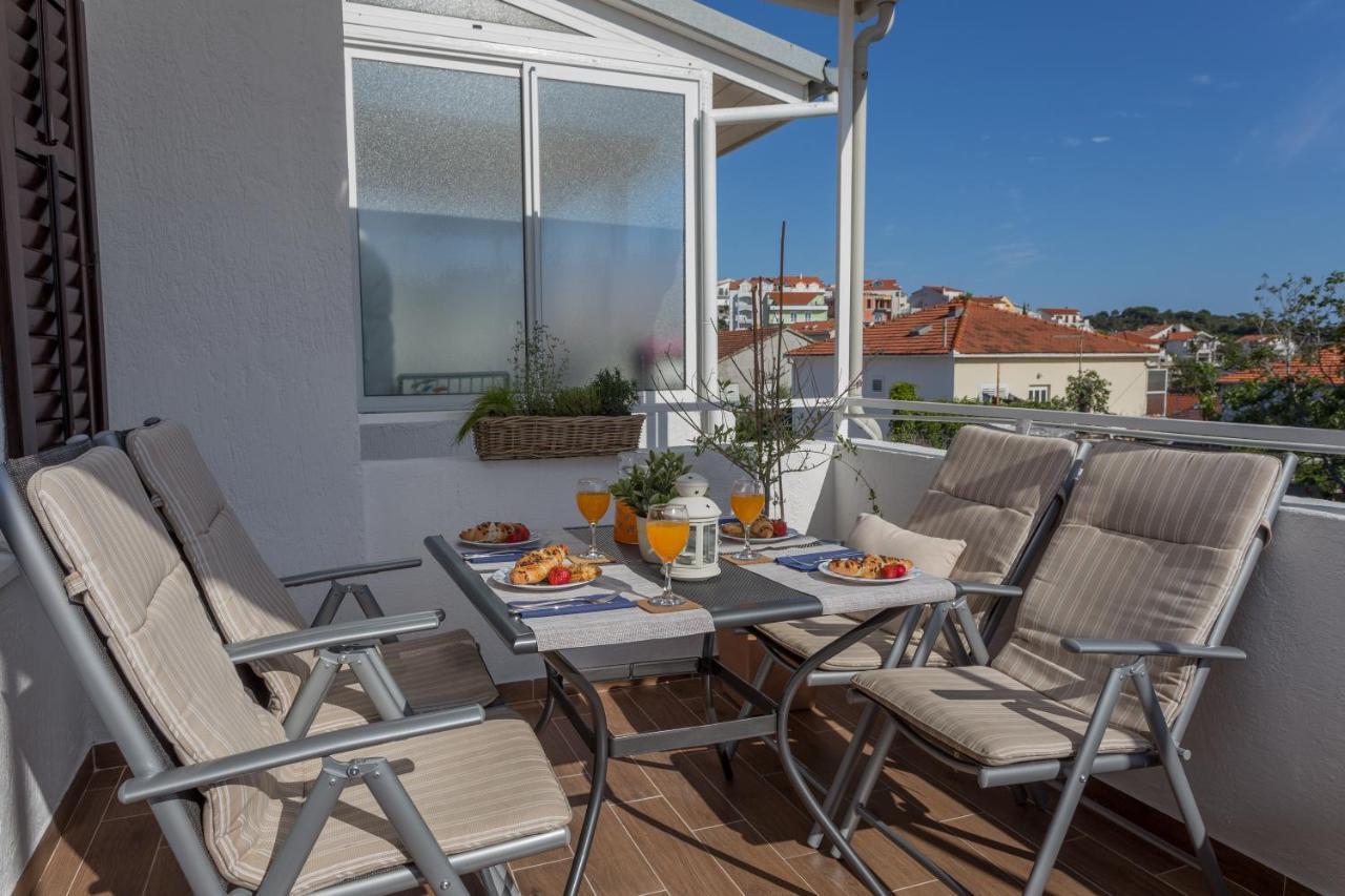 So Hvar So Good! Spacious With Terrace Apartment Hvar Town Exterior photo