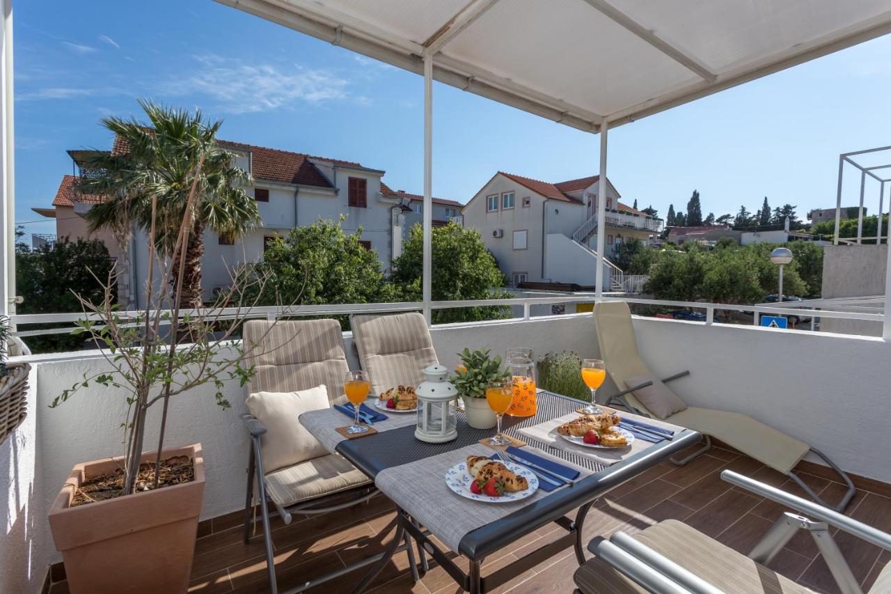 So Hvar So Good! Spacious With Terrace Apartment Hvar Town Exterior photo